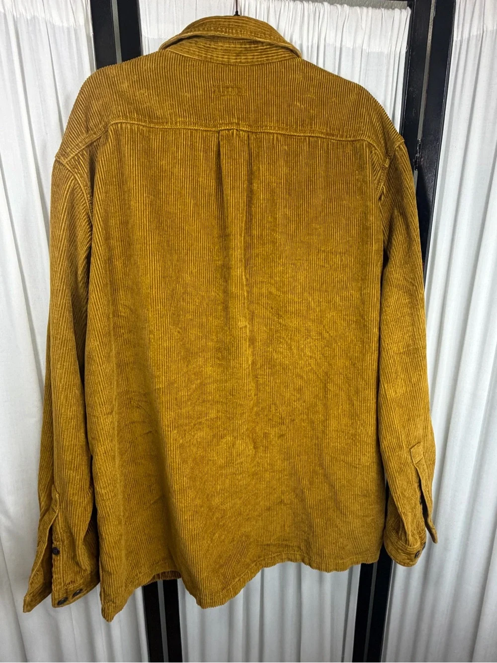 Patagonia Men’s Hemp-Cotton Farrier’s Shirt in Mustard Yellow